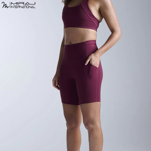 Shorts de yoga confortables et extensibles pour femmes, taille haute, vêtements de sport, tissu à séchage rapide pour la course à pied et un style de vie actif - Product Image 3