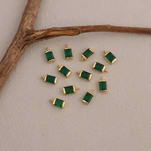 <b>Emerald</b> Quartz Baguette <b>Pendant</b> Charm Gold Plated Gemstone Jewelry Connector for Necklace Making - Product Image 3