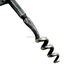 Abridor de botellas de vino Sacacorchos forjado a mano Abridor de botellas de vino con mango moderno Hierro forjado Hecho a mano de alta calidad - Product Image 4