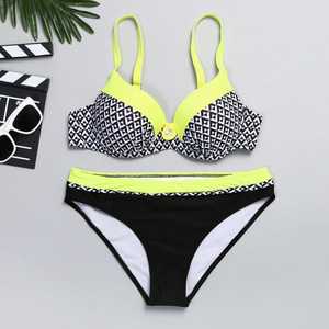 Bikini personnalisé pour femmes, épaules dénudées, en spandex, avec des caractéristiques écologiques, séchage rapide et respirant - Product Image 1