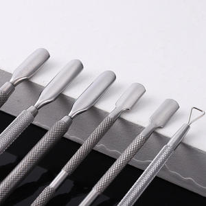 Pousse-cuticules personnalisé très demandé, en acier inoxydable, pour le retrait du vernis à ongles, outils de nettoyage des ongles, pousse-cuticules à pointe acérée - Product Image 3