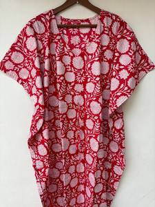 Robe maxi en coton kaftan à fleurs rouges indiennes, style hippie, pour la plage, pour femmes - Product Image 3