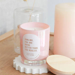 Vente en gros OEM Romantique Colorée Huile <span class=keywords><strong>de</strong></span> parfum essentielle naturelle Vitrail brillant Verre rose <span class=keywords><strong>Bougie</strong></span> <span class=keywords><strong>de</strong></span> <span class=keywords><strong>massage</strong></span> SPA parfumée - Product Image 3