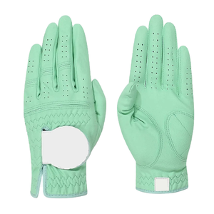 ถุงมือกอล์ฟสีเขียวมิ้นท์ ระบายอากาศได้ดี สำหรับมือขวา แบบสวม ปิดด้วยการรัด ไม่ลื่น ผลิตจากหนังแพะ สำหรับผู้ชาย รุ่นสปอร์ต - Product Image 1