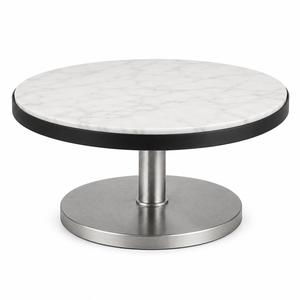 Plateau de service rond en métal avec base sculpturale, conçu pour la restauration de luxe, l'hôtellerie et la présentation décorative. - Product Image 3