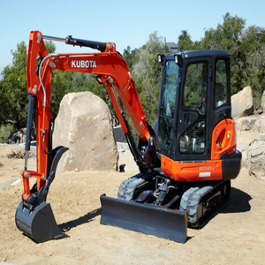 Mini-excavatrice Kubota avec godet de terrassement, équipement de construction d'occasion - Product Image 2