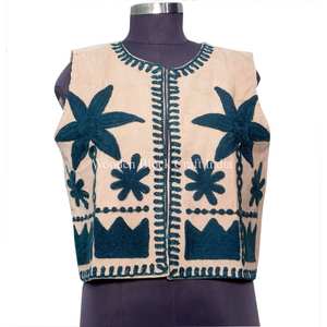 Chaleco elegante de algodón puro estampado para mujer, sin mangas, para uso en invierno, con diseño de palmera, hecho a mano, de longitud regular. - Product Image 1