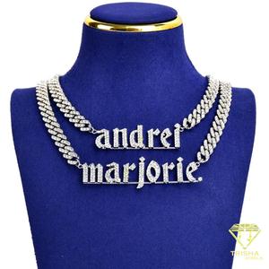 จี้เพชรโมอิสซาไนต์แบบขายส่ง ANDREI พร้อมสร้อยคิวบาประกายระยิบระยับสองเส้น ประดับเพชรเต็มตัว จี้ตัวอักษรสั่งทำพิเศษ - Product Image 2