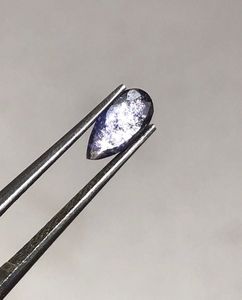 Magnifique pierre naturelle brillante et éclatante en iolite et pierre de soleil, taille poire. - Product Image 2