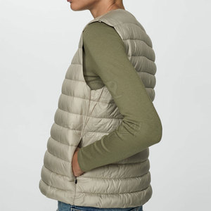 Premium Quality Sports Wear <b>Gilet</b> For Women With <b>Lightweight</b> Breathable Fabric And Comfortable Modern Fit - Product Image 4