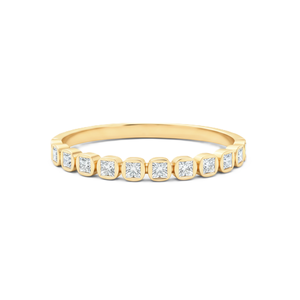 Bague de mariage et d'anniversaire empilable en or massif 18 carats avec diamant de laboratoire taille princesse, clarté DEF VS VVS, sertie clos minimaliste, bijoux - Product Image 1
