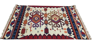 Tapis Kilim de qualité supérieure I Motif traditionnel Tapis tissé à la main à armure plate Disponible à la vente I - Product Image 2