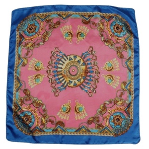 Bandanas en coton en gros à prix abordable, foulards pour cheveux et tête, foulards formels personnalisés pour femme à impression numérique double face, toutes saisons, haute qualité - Product Image 1