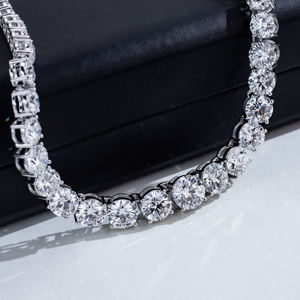 Collier élégant en chaîne de diamants pour femmes, bijoux de luxe étincelants, pour mariages et soirées, cadeau moderne et élégant - Product Image 4