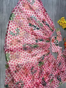 Tissu en Soie Organza Tabby de Qualité Supérieure, Nouveau Design, Motif Coloré et Volumineux, Idéal pour les Fêtes Traditionnelles Indiennes, Vente en Gros - Product Image 4