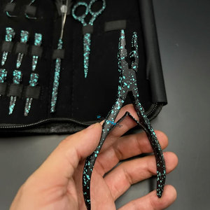 Kit d'outils professionnels en acier inoxydable noir pour extensions de cheveux : pinces, ciseaux à nouer manuellement, pinces de sectionnement, boucles pour - Product Image 2