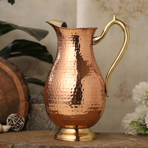 Carafe à eau en cuivre artisanale avec poignée, pichet à eau en métal traditionnel pour la cuisine et la salle à manger - Product Image 4