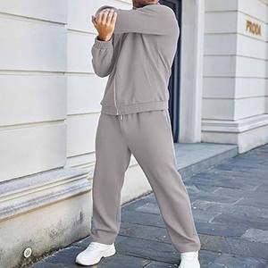 Conjunto Deportivo Casual para Hombre al por Mayor, Dos Piezas, con Logotipo Personalizado, Pantalones Deportivos con Logotipo Bordado - Product Image 2