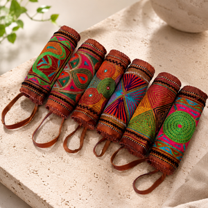Estuche de Cuero Bordado a Mano, Colorido, Estilo Tribal, Portaplumas, Porta Gafas de Sol Boho, Organizador de Viaje Étnico, Regalo - Product Image 2