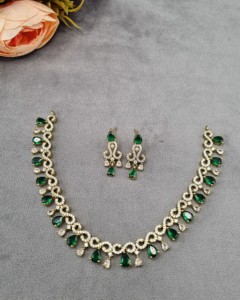 Ensemble collier et boucles d'oreilles Infinity Loop Luxury American Diamond pour femme, fabrication Micro Pave AD, collier à franges ondulées et boucles d'oreilles. - Product Image 4