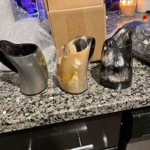 Chope à bière traditionnelle en corne naturelle, fabriquée à la main - Product Image 5