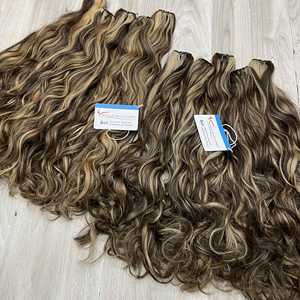 Fournisseur de Cheveux Naturels Ondulés – Tissages de Cheveux Bruts Double Drawn – Bundles de Cheveux Naturels – Plusieurs Couleurs – Couleur Piano - Product Image 1