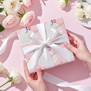 Mini Rotolo di Carta da Regalo Rosa per Decorazioni di Abiti e Fiori con Design con Scritta 'Congratulazioni' - Product Image 2