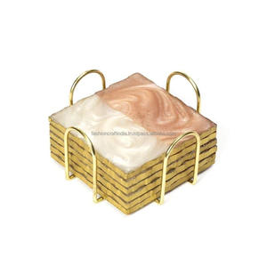 Sous-verre en résine avec tranches d'agate ronde polie et bord doré pour café, par Fashion Craft India - Product Image 3