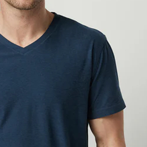 Col en V élégant pour un style streetwear décontracté, prix usine avantageux, couleur unie, 2026, coupe décontractée confortable pour homme avec logo - Product Image 4