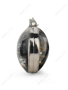 กระเป๋าคลัทช์ทรงวงรีทำจากเขาสัตว์ธรรมชาติ พร้อมหัวจับคริสตัลดิบ กรอบสีเงิน หรูหราโดดเด่น เหมาะสำหรับขายส่งและรับผลิตแบบ OEM - Product Image 3