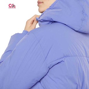Chaquetas de Mujer con Diseño Moderno, Chaquetas Acolchadas, Chaquetas de Plumón Personalizadas para la Temporada de Invierno - Product Image 4