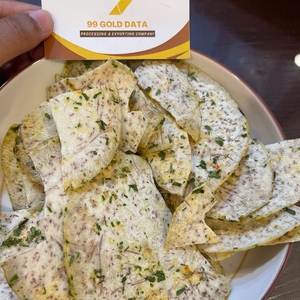 Chips de taro secos de Vietnam sazonados con salsa de cebolla para realzar las texturas de los platos de buffet por 99 Gold Data Co. - Product Image 1