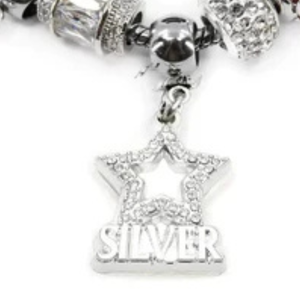   Bracelet Étoile Argentée pour Femme – Bijou Tendance et Élégant en Argent avec Motif Étoile – Accessoire de Poignet Stylé – Qualité Supérieure pour Sororité - Product Image 4