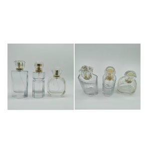 Botella de Perfume Cuadrada Vacía Hecha de Vidrio Transparente Disponible en Tamaños de 30 ml, 50 ml y 100 ml Diseñada para Almacenamiento Recargable - Product Image 3