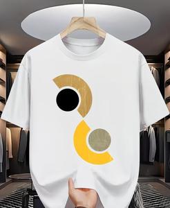 เสื้อยืดพิมพ์ลายสกรีนผ้าไหมเนื้อนุ่มพิเศษสำหรับผู้ชาย สวมใส่สบาย เหมาะสำหรับฤดูร้อน เป็นมิตรกับสิ่งแวดล้อม ตกแต่งด้วยผ้าเดนิม ผ้าบาติก และผ้าคอร์ดูรอย - Product Image 6