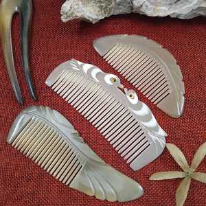 Natural horn comb | Handcrafted cow horn comb | <b>Valentine</b>’s Gift for Her | Pocket Comb with 12cm | Comes with gift <b>box</b> - Product Image 5