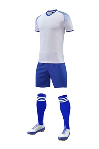 Uniforme de Fútbol Personalizado, Diseño a Medida, Antimanchas, Flexible, Resistente a Impactos, de Secado Rápido y Cómodo - Product Image 4