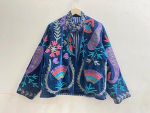 Chaqueta Azul de Terciopelo para Mujer, Bordada a Mano con Diseño Floral Paisley Suzani, Estilo Boho Chic Vintage, Chaqueta Abierta - Product Image 1