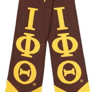 Écharpe en tricot marron doré Iota Phi Theta 1963, accessoire d'hiver premium pour la fraternité grecque, coupe élégante - Product Image 4