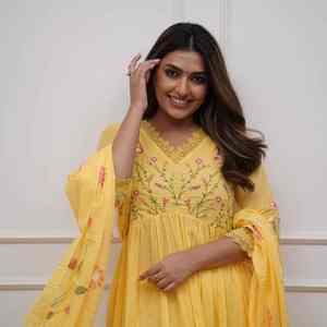 Elegante Conjunto de Traje Anarkali de Algodón Premium para Mujer, Atuendo Étnico Cómodo al Mejor Precio al por Mayor - Product Image 5