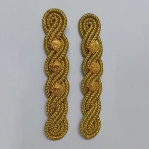 Bandas de hombro doradas de estilo moderno, insignias cosidas de tela con patrón irregular personalizado, a la moda, unisex, para uniformes ceremoniales. - Product Image 5