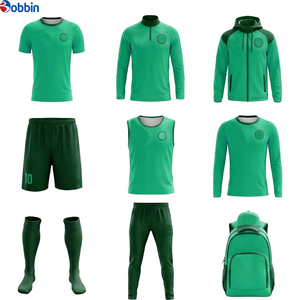 Tenue de football respirante et confortable de qualité supérieure – Ensemble maillot et uniforme de football sublimé pour équipes, idéal pour le marché mondial - Product Image 4