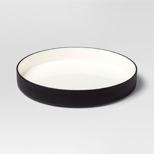 Plateau décoratif circulaire minimaliste nordique en émail, plateau à bijoux encadré en bois de noyer, plateau en métal finition mate, assiette en émail - Product Image 4