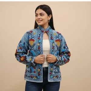 Chaqueta Étnica Azul Cielo de Algodón para Mujer con Bordado Floral Detallado, Prenda Exterior Tradicional Boho - Product Image 2