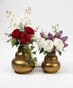 Florero de Aluminio Moderno y Minimalista en Negro Mate - Decoración de Hogar y Bodas de Alta Calidad, Ecológica y de Lujo, Hecho a Mano - Product Image 6