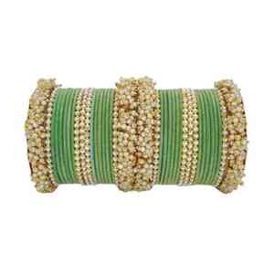 Ensemble de bracelets de mariage islamiques tendance et luxueux pour femmes, bijoux traditionnels indiens et pakistanais Kundan Chura, finition hautement polie - Product Image 4