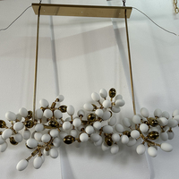 Lustre moderne linéaire en laiton avec abat-jour en cristal blanc chaud, éclairage économique 2700K, luminaire suspendu pour salle à manger