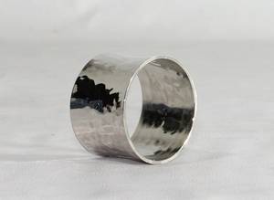 Anillo de Servilleta Metálico Estilo Coreano con Acabado Plateado, Suministros para Eventos, Diseños Personalizables y Anillos de Servilleta Duraderos para Restaurantes, Ideales para Regalos - Product Image 5