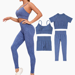 Ensemble de sport pour femme en tricot de spandex et polyester, respirant, sans couture, comprenant un crop top à col rond et un legging d'entraînement - Product Image 1