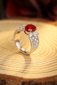 Bague de cocktail élégante en argent 925 avec rubis taille ovale et sertissage pavé, bagues de fiançailles avec pierres précieuses - Product Image 3
